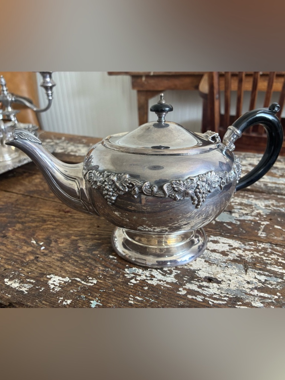 Vintage Silverplate Teapot – Old English Style – Elegant Serving Decor